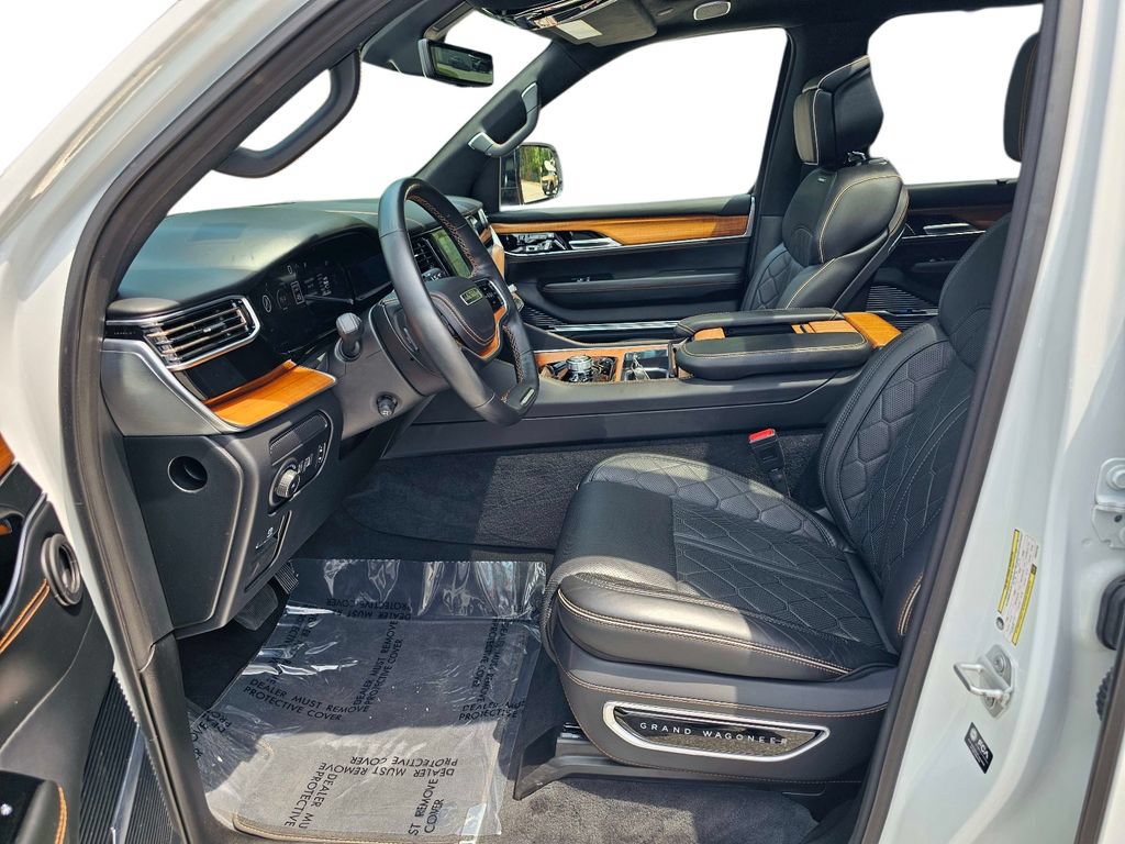 Used 2023 Jeep Grand Wagoneer L Series III AWD/4WD image 17