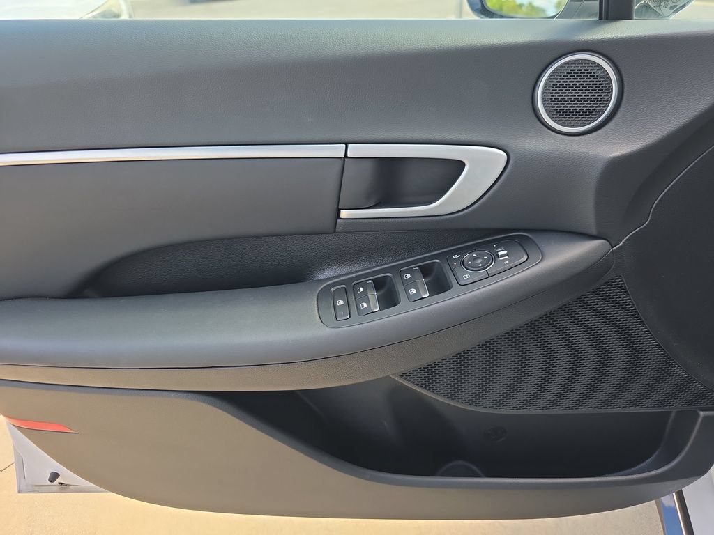 New 2026 Hyundai Sonata SEL FWD image 15