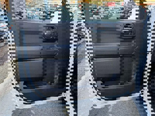 New 2025 GMC Sierra 1500 Pro image 9