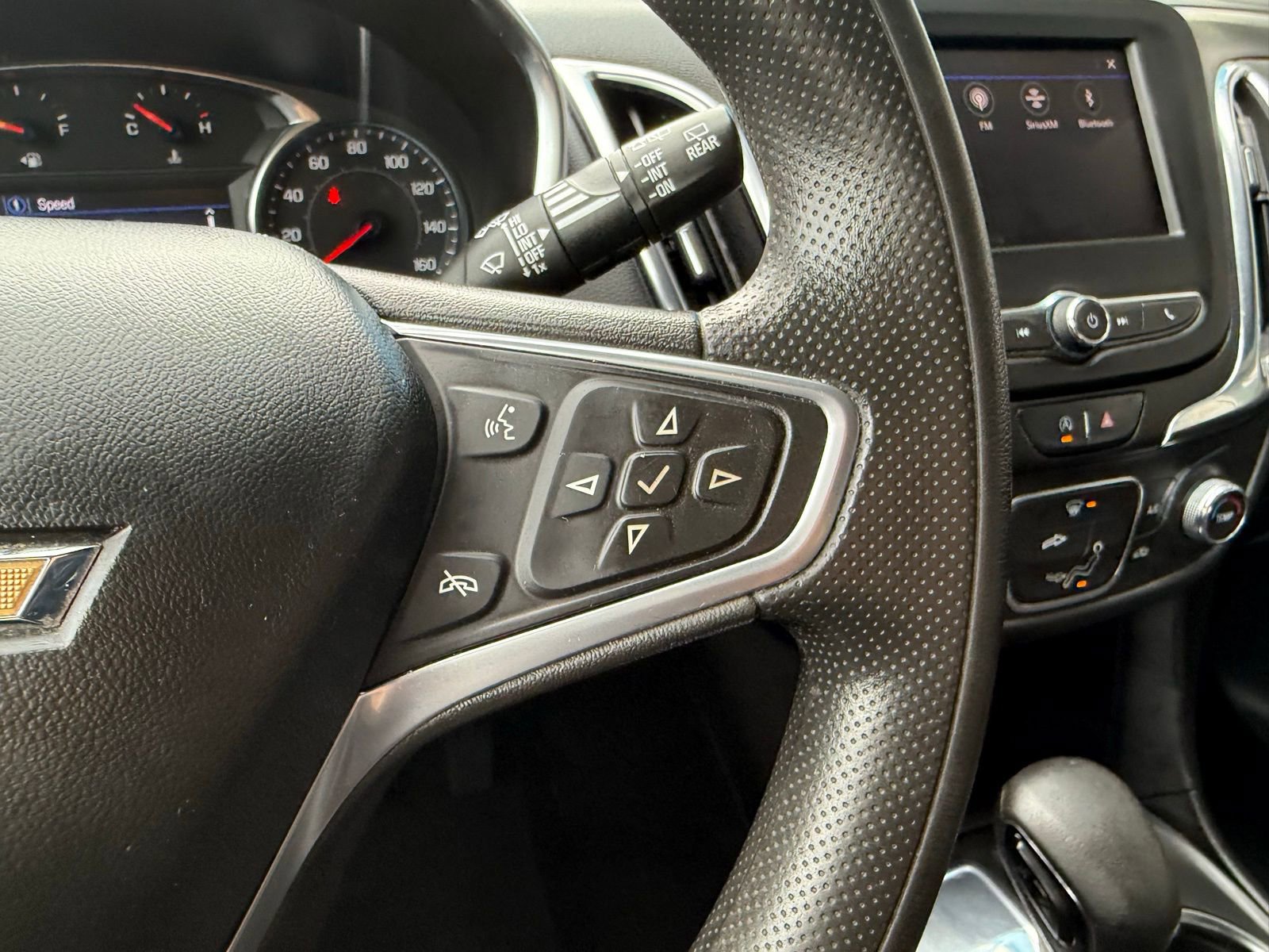 Used 2022 Chevrolet Equinox LT FWD image 27