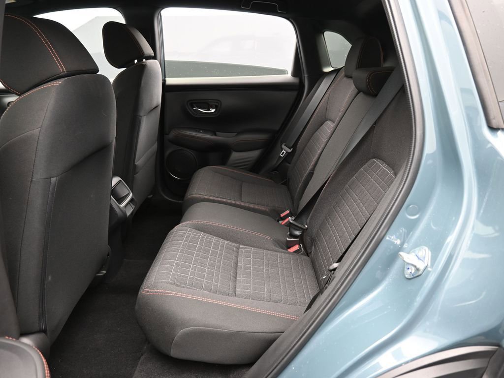 Certified 2025 Honda HR-V Sport image 34