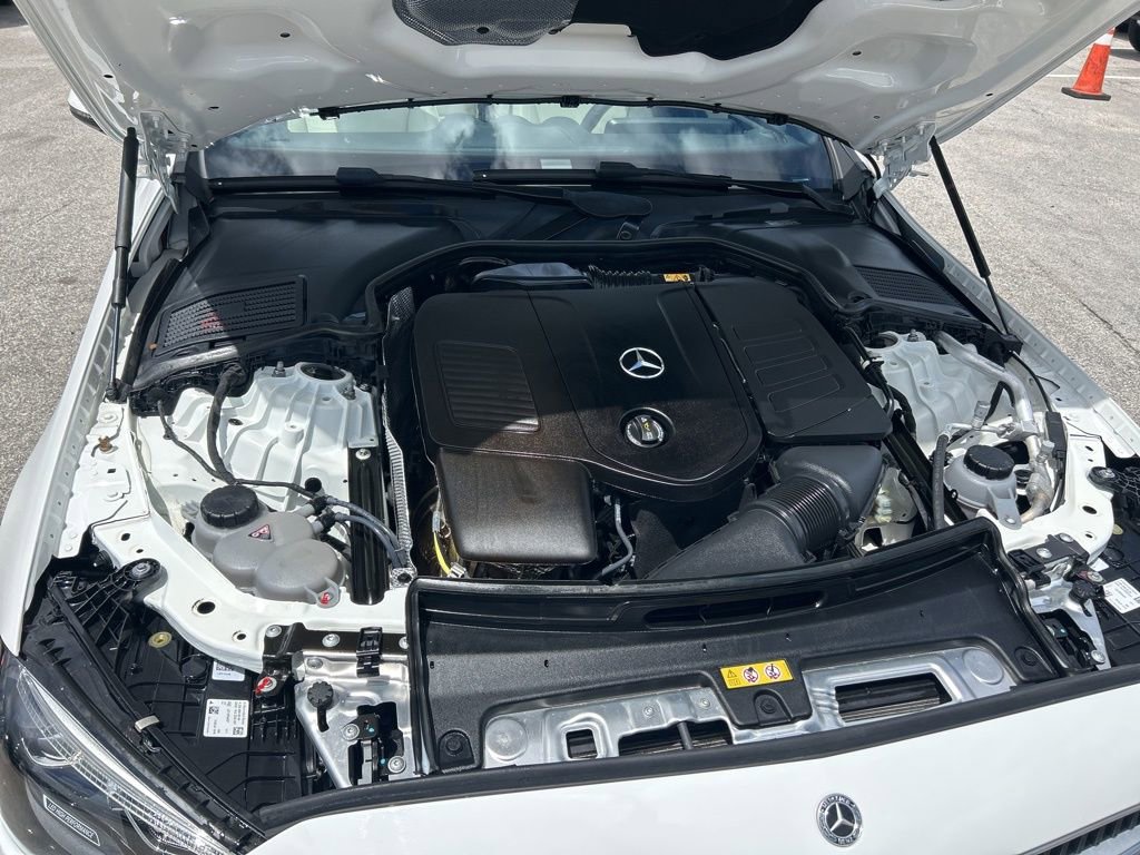 Used 2025 Mercedes-Benz C 300 Sedan image 18