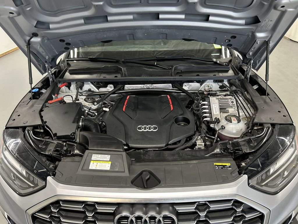 Used 2022 Audi SQ5 Premium w/ Convenience Package image 24