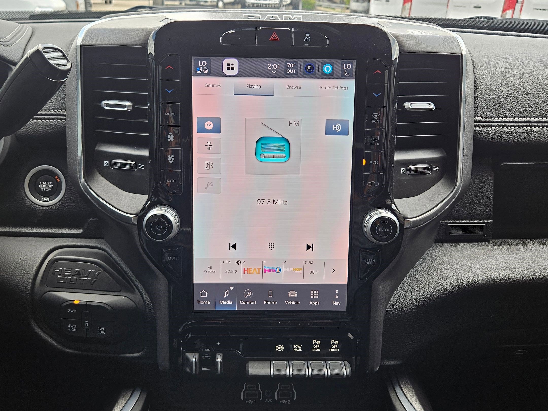 Used 2025 RAM 2500 Laramie image 26