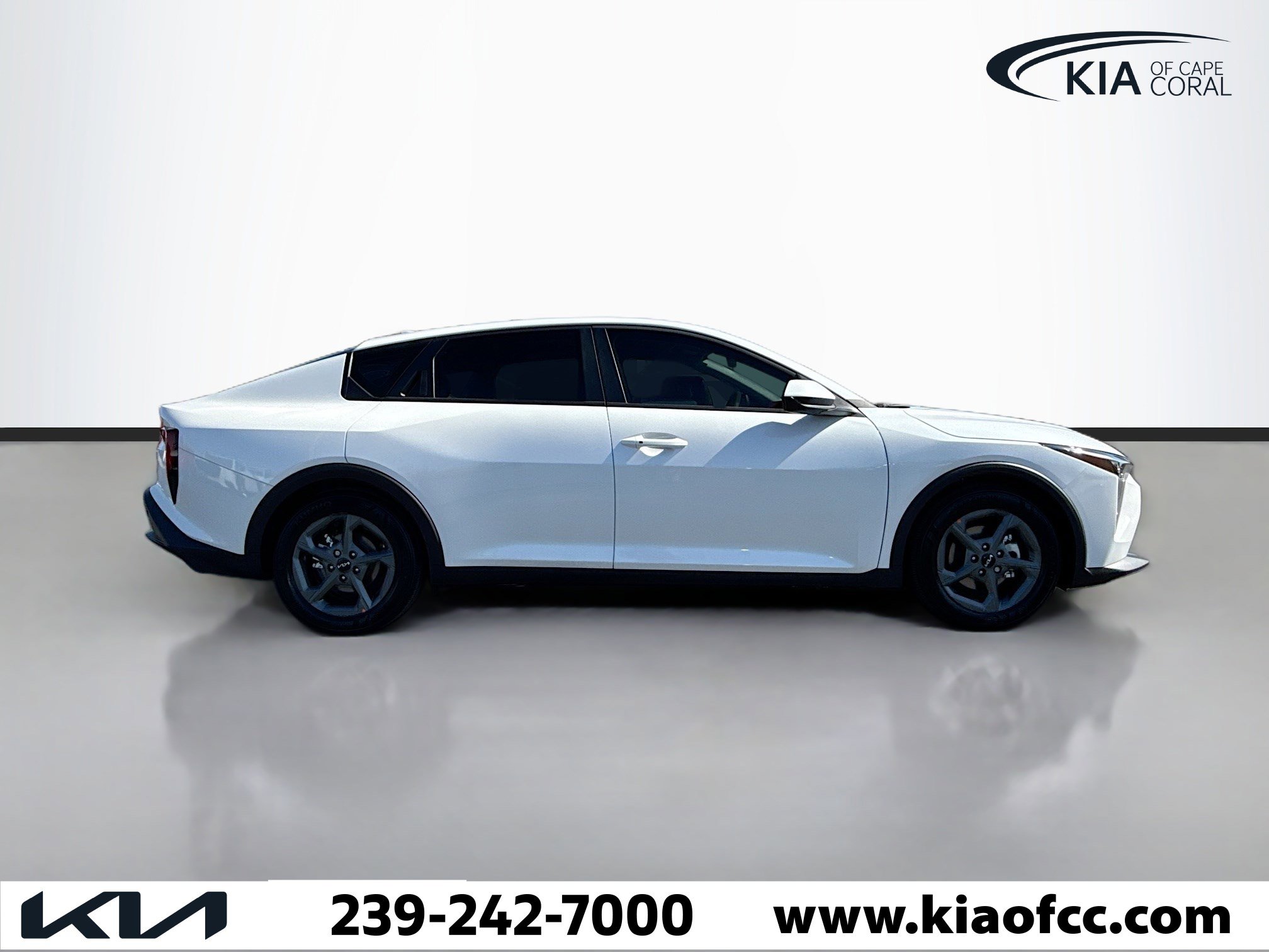 Used 2025 Kia K4 LXS image 6