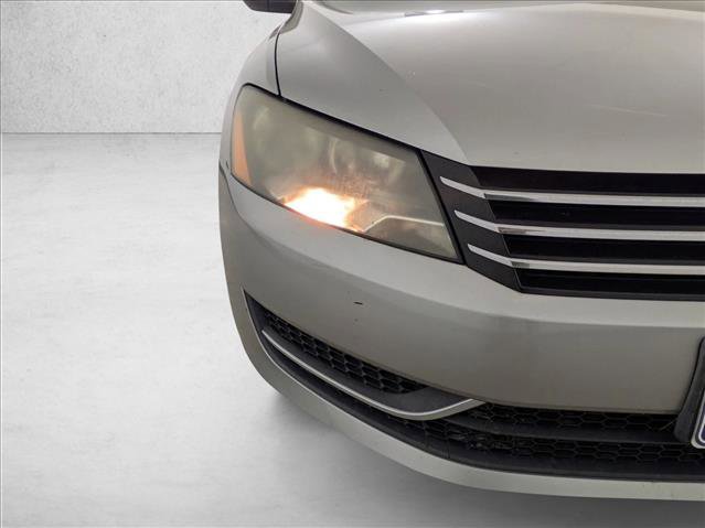 Used 2012 Volkswagen Passat 2.5 SE image 12