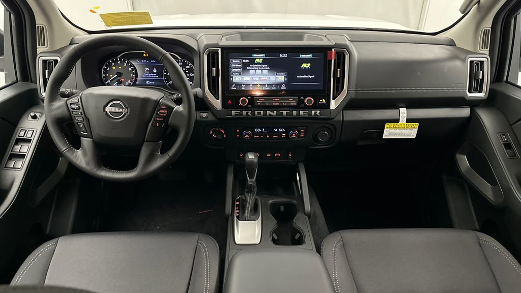 Used 2025 Nissan Frontier SV w/ SV Convenience Package image 26