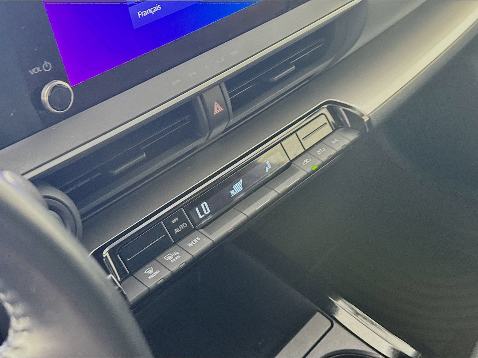 Certified 2023 Toyota Prius LE AWD/4WD image 17