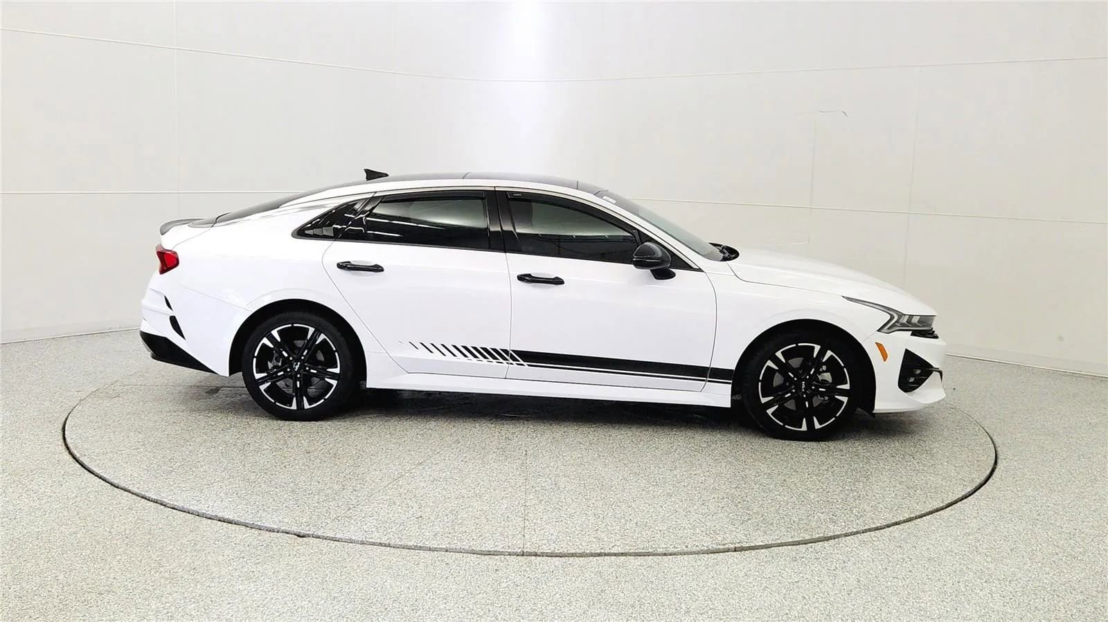 Used 2023 Kia K5 GT-Line FWD image 8
