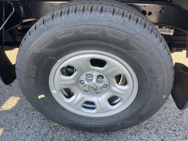 New 2027 Nissan Frontier S w/ Tow Package RWD image 11