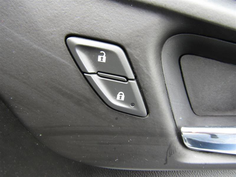 Used 2022 Chevrolet Malibu LT image 30