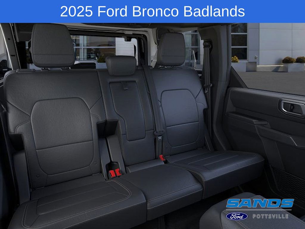 New 2025 Ford Bronco Badlands image 11