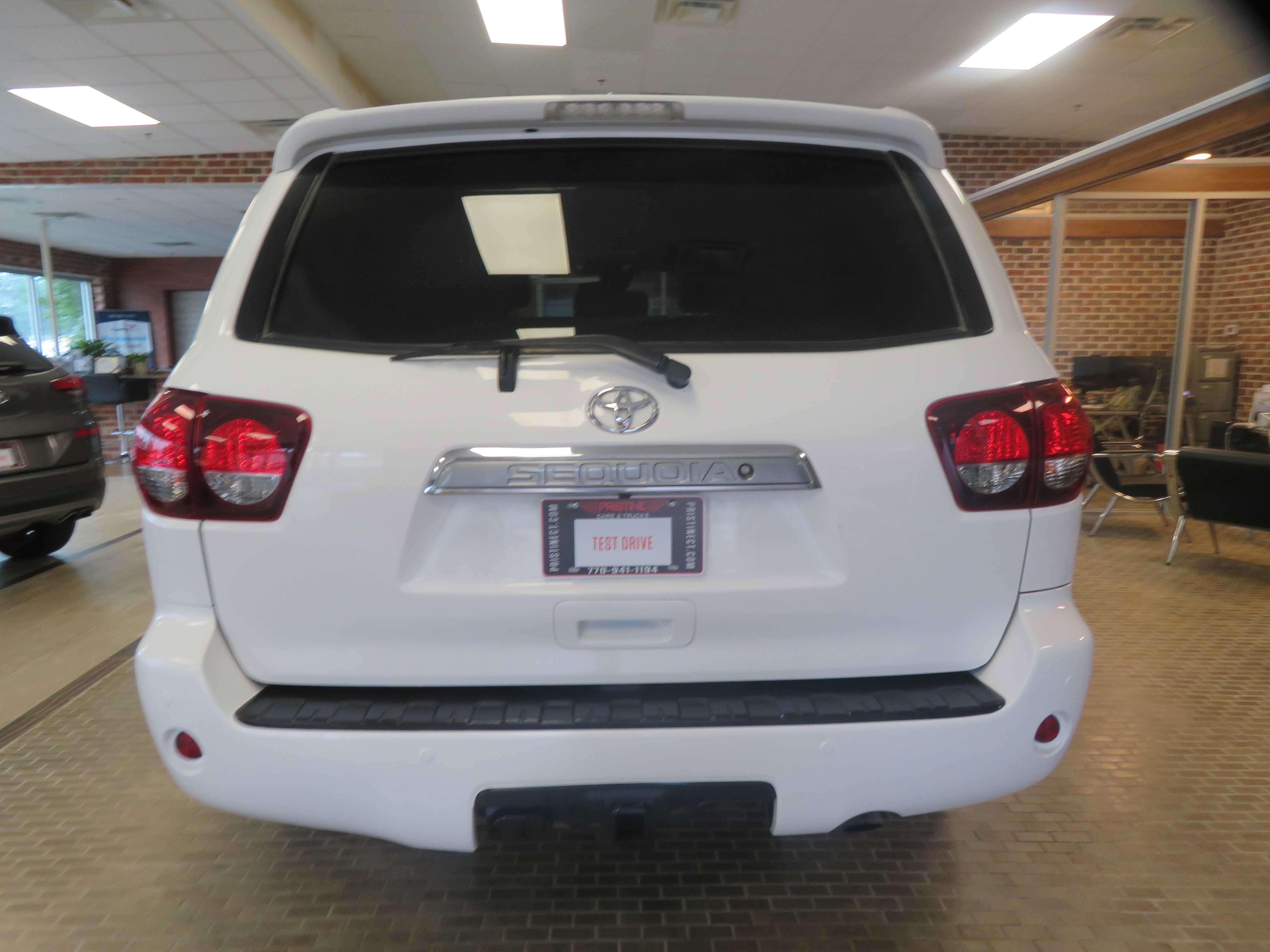 Used 2018 Toyota Sequoia Limited w/ Safety & Convenience Package AWD/4WD image 78