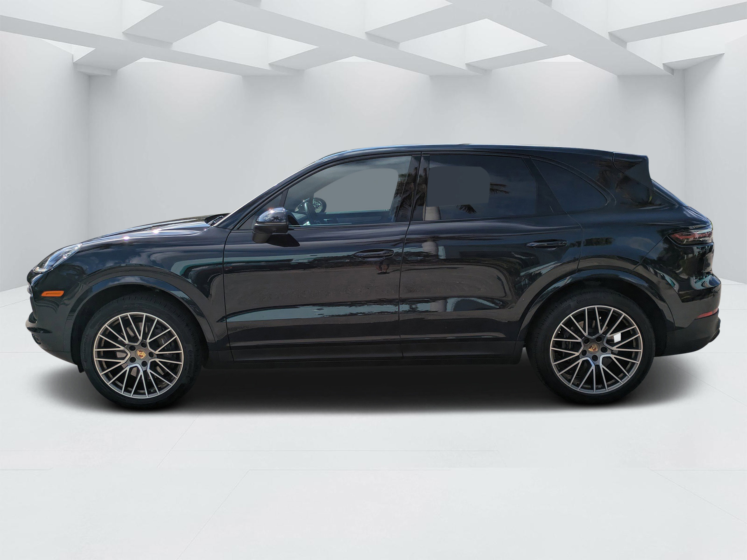 Used 2023 Porsche Cayenne Platinum Edition image 6