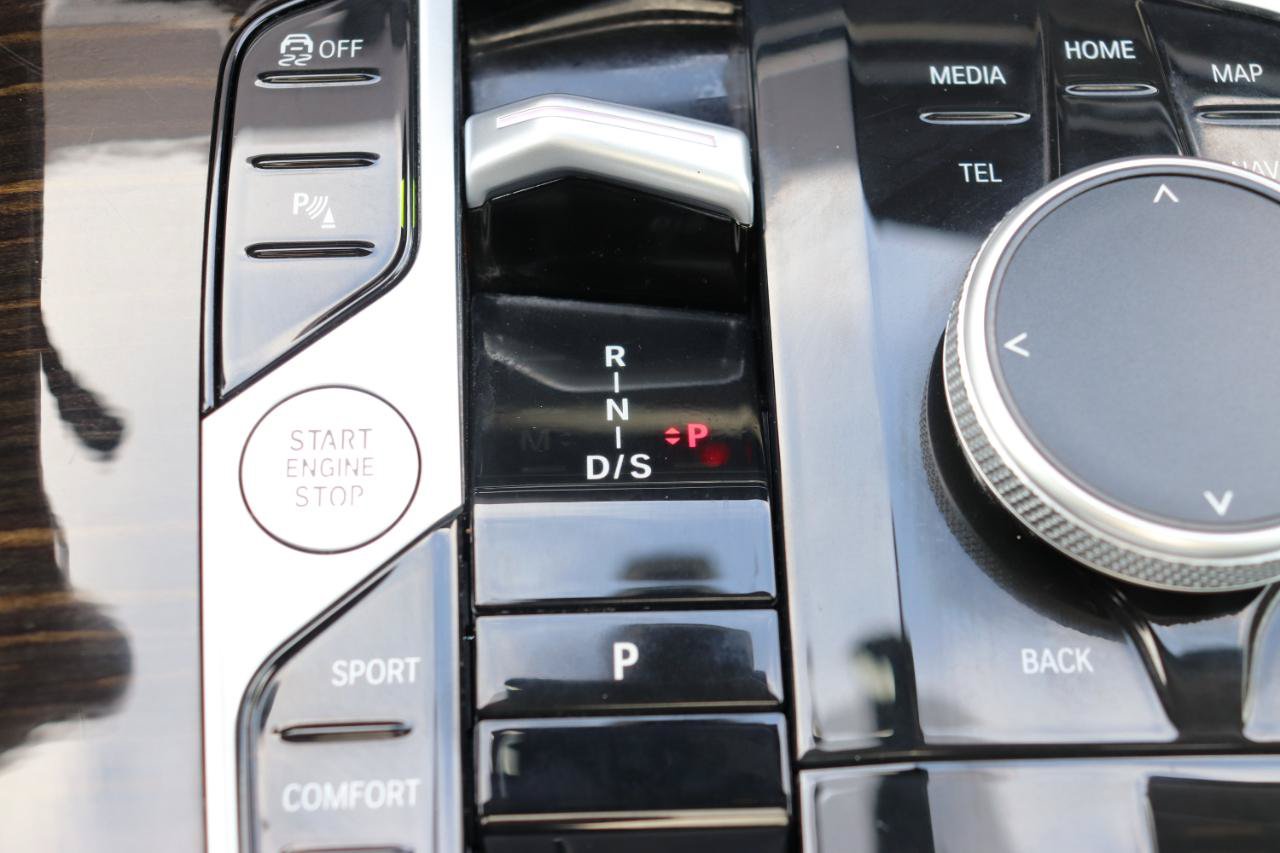 Used 2025 BMW X7 xDrive40i AWD/4WD image 58