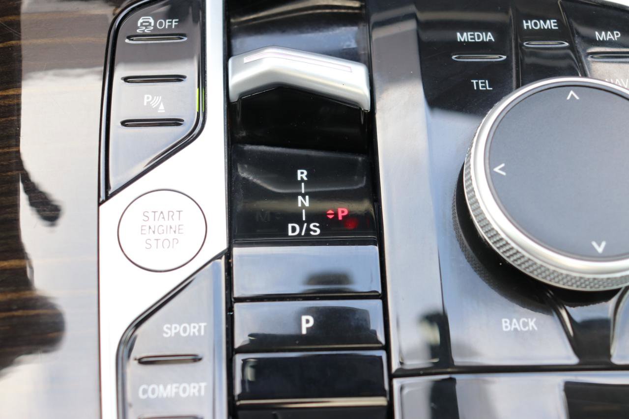 Used 2025 BMW X7 xDrive40i image 58