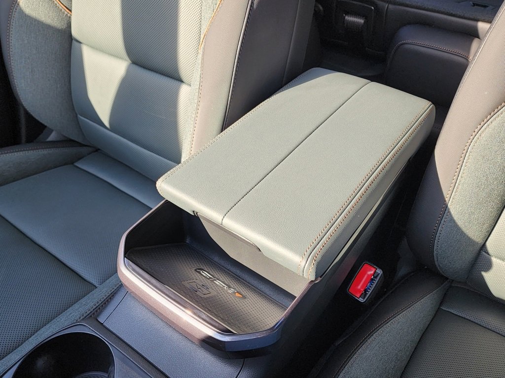 New 2026 GMC Terrain AT4 w/ Convenience Package III image 33