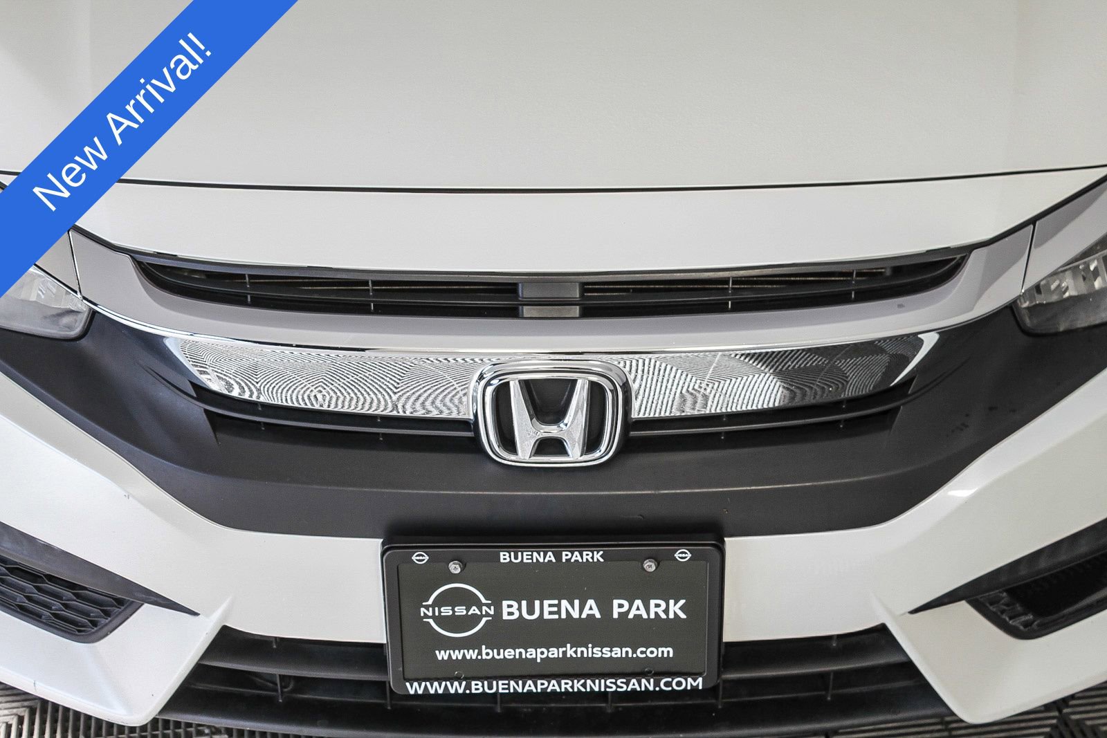 Used 2017 Honda Civic Touring image 5