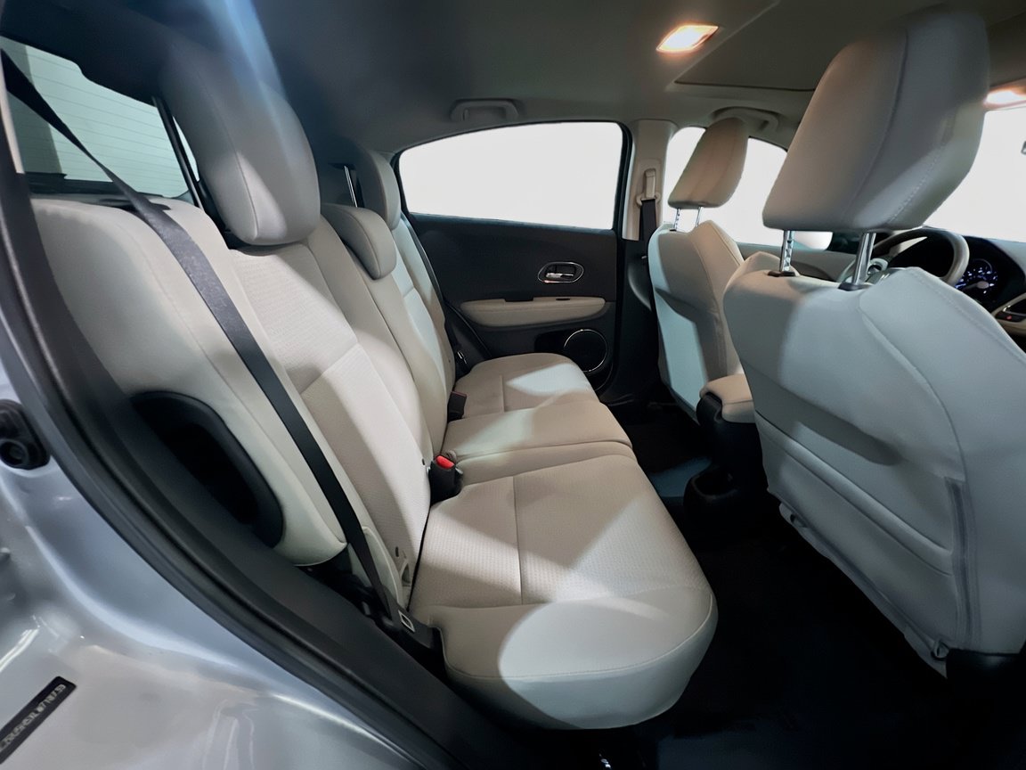 Used 2020 Honda HR-V EX image 19
