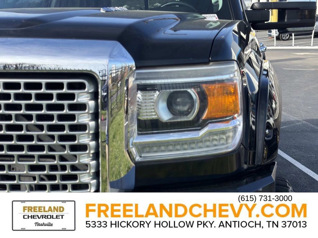 Used 2016 GMC Sierra 2500 Denali w/ Duramax Plus Package image 7