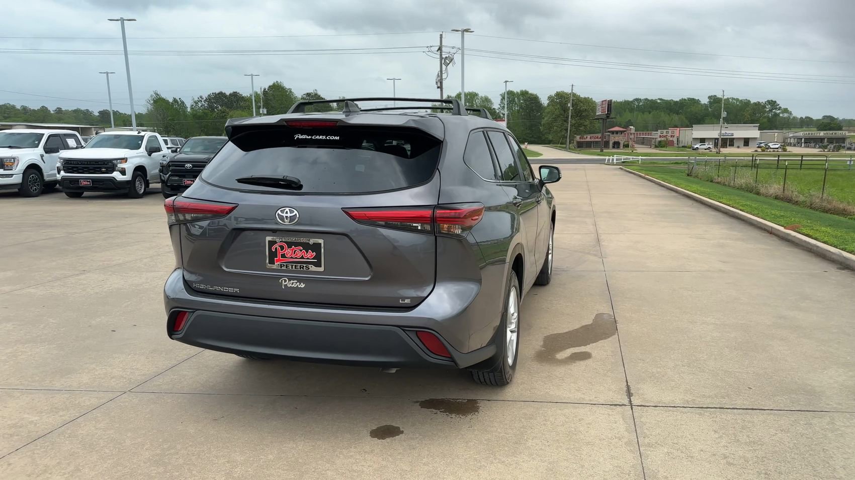 Used 2023 Toyota Highlander LE FWD image 7