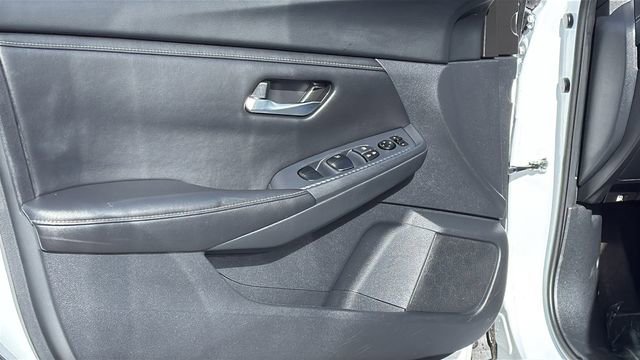 Used 2024 Nissan Sentra SV image 23