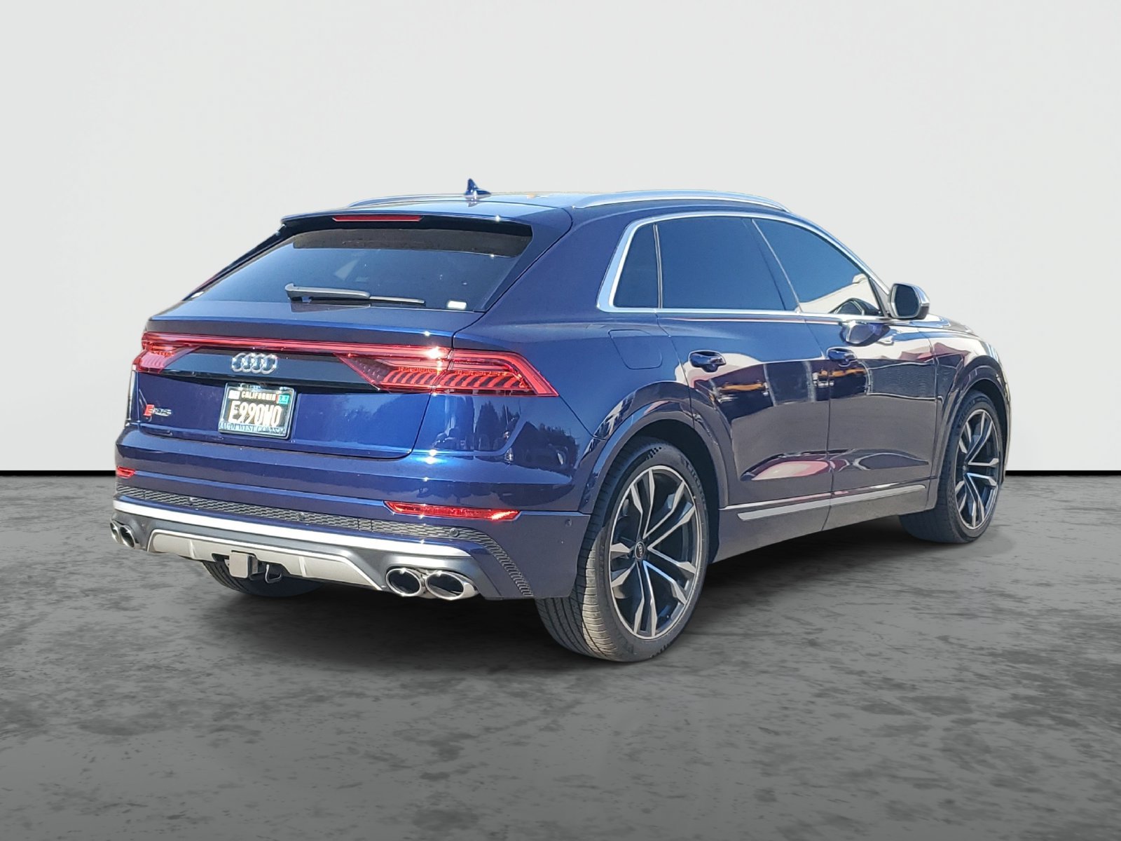 Used 2021 Audi SQ8 Prestige w/ Prestige Package AWD/4WD image 4