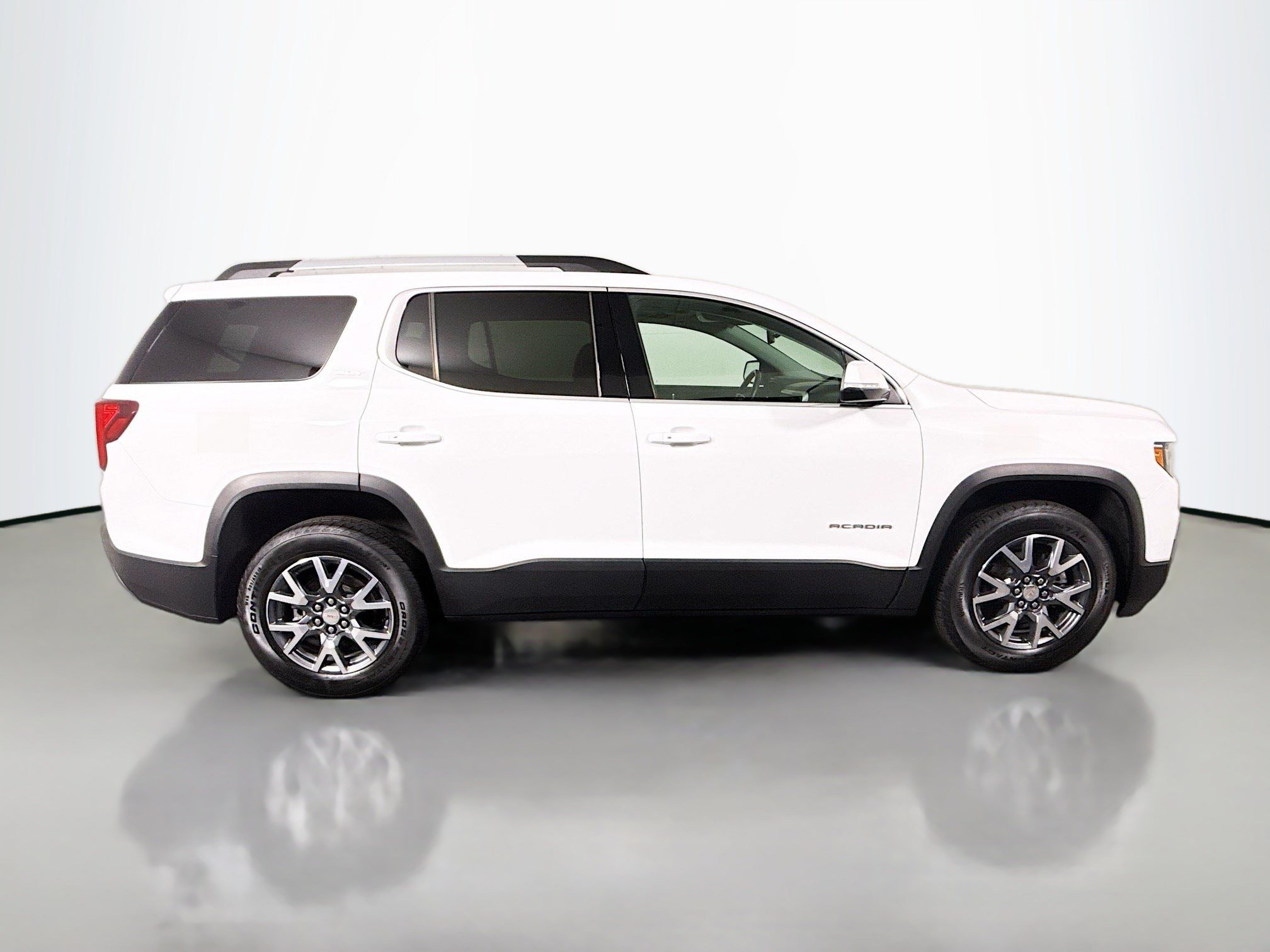 Used 2023 GMC Acadia SLT w/ Preferred Package FWD image 11