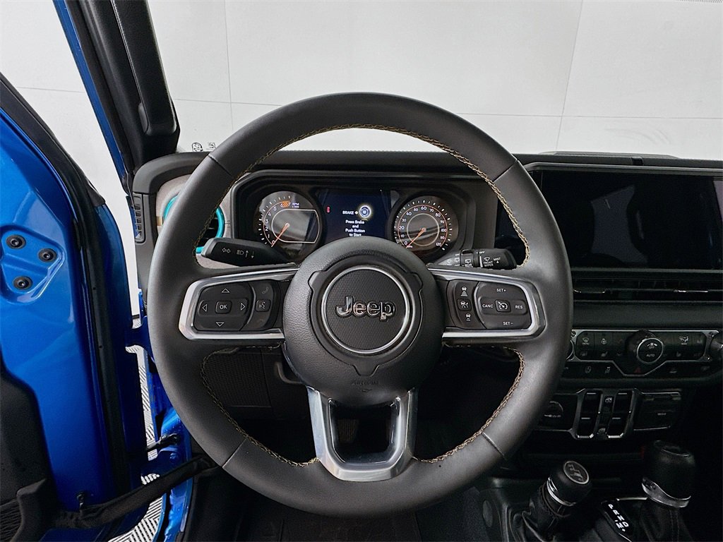 Used 2024 Jeep Wrangler Sahara w/ Technology Group image 11