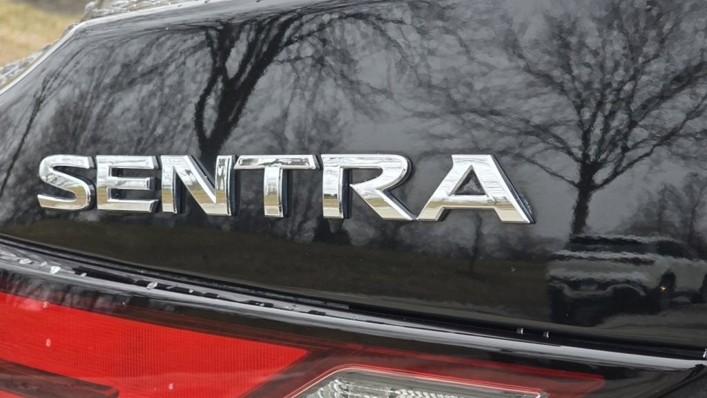 Used 2021 Nissan Sentra S w/ Trunk Package image 9