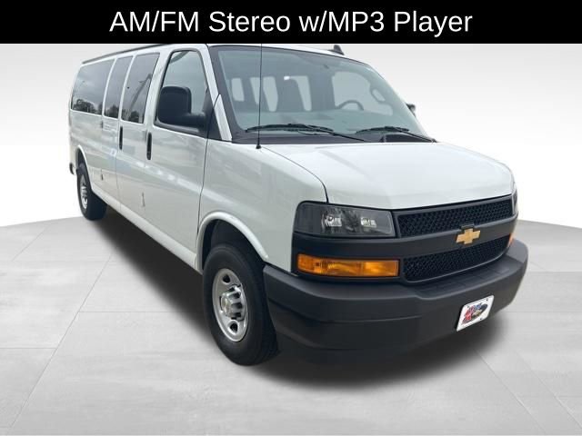 Certified 2025 Chevrolet Express 3500 LS RWD image 4