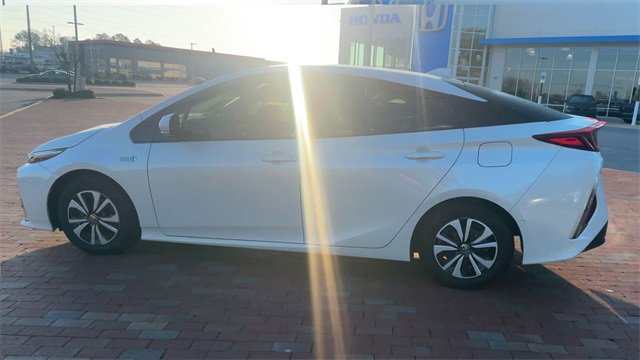 Used 2019 Toyota Prius Prime Advanced image 7