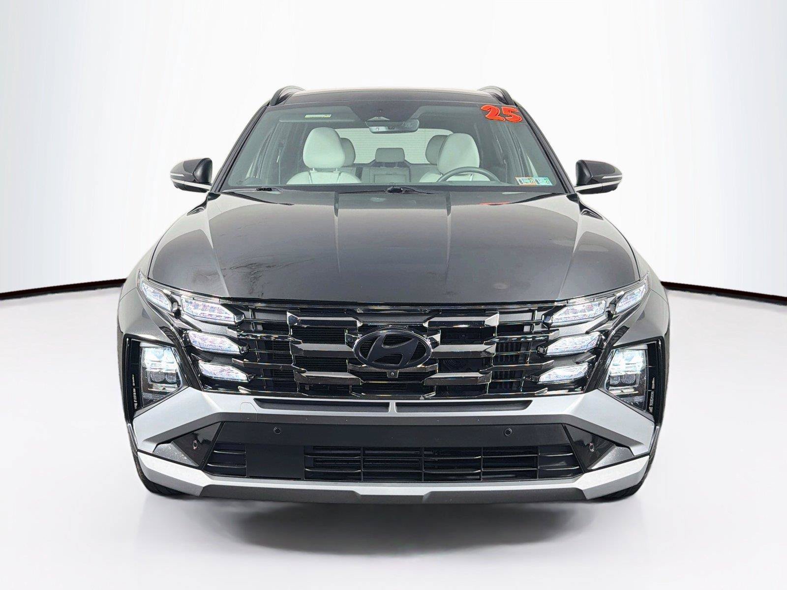 Used 2025 Hyundai Tucson Limited AWD/4WD image 6