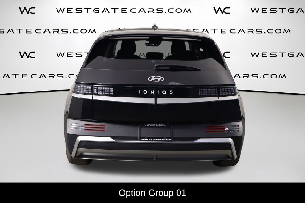 Used 2025 Hyundai Ioniq 5 SE RWD image 4