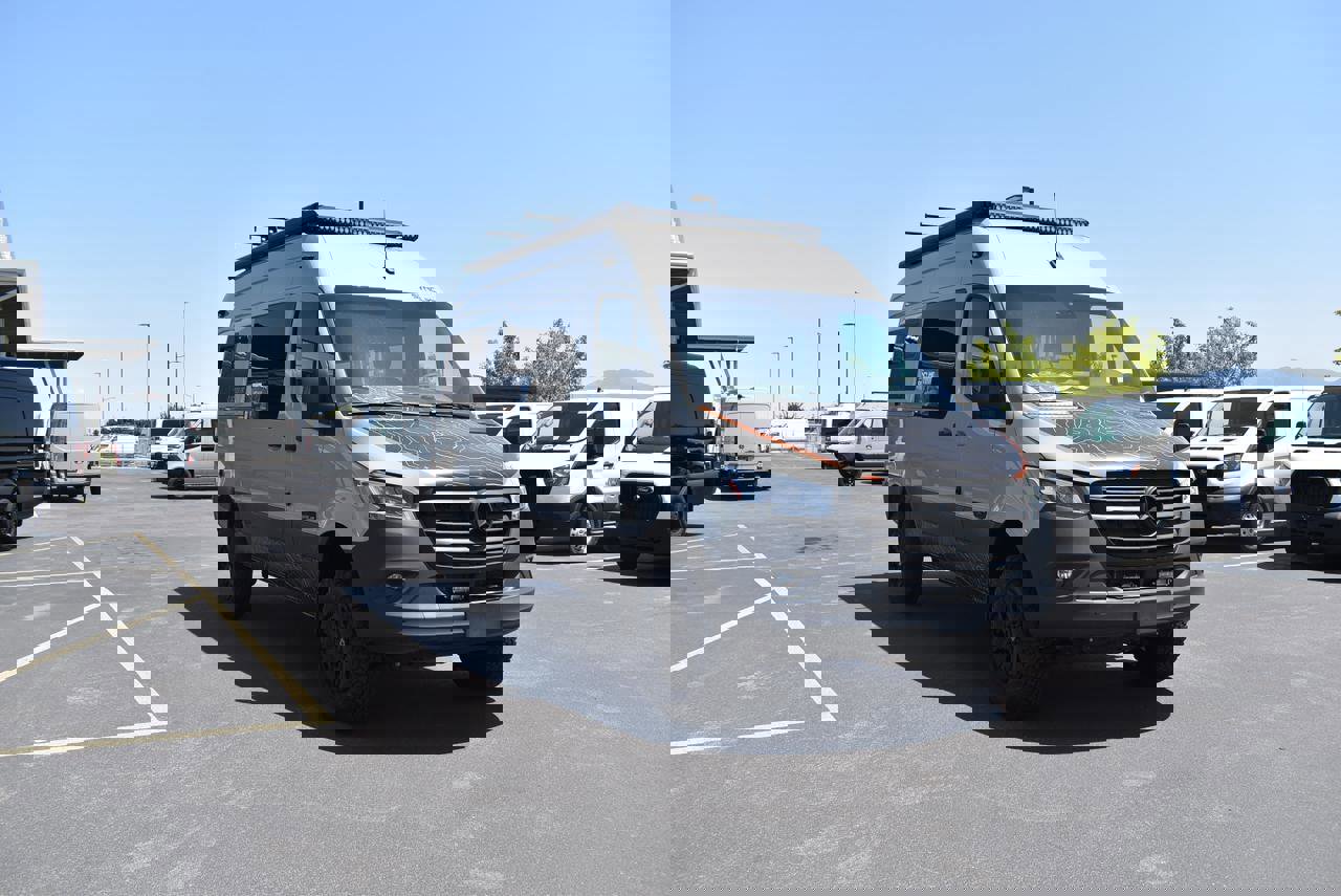 New 2024 Mercedes-Benz Sprinter 2500 image 2