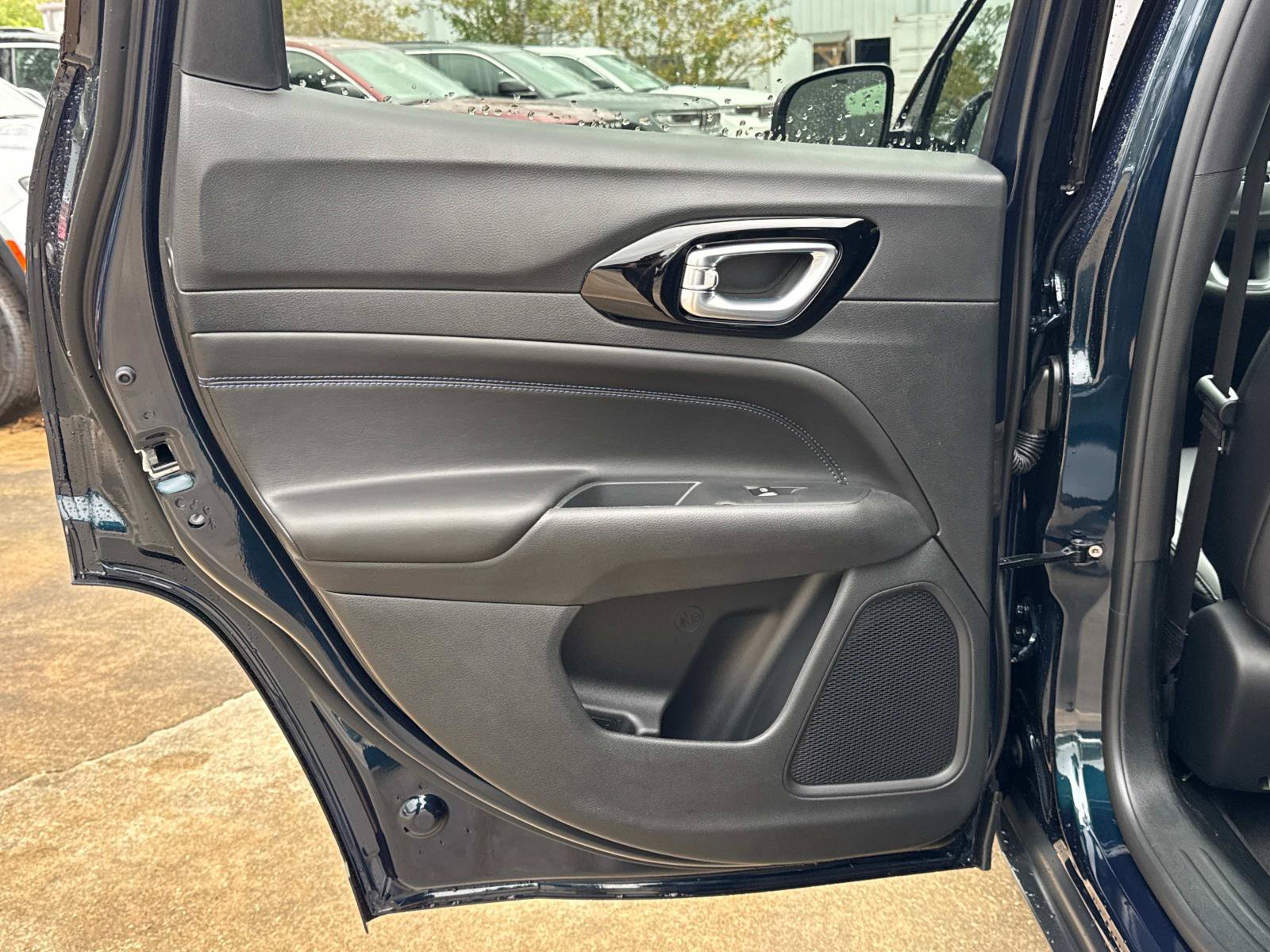 New 2026 Jeep Compass Latitude AWD/4WD image 11