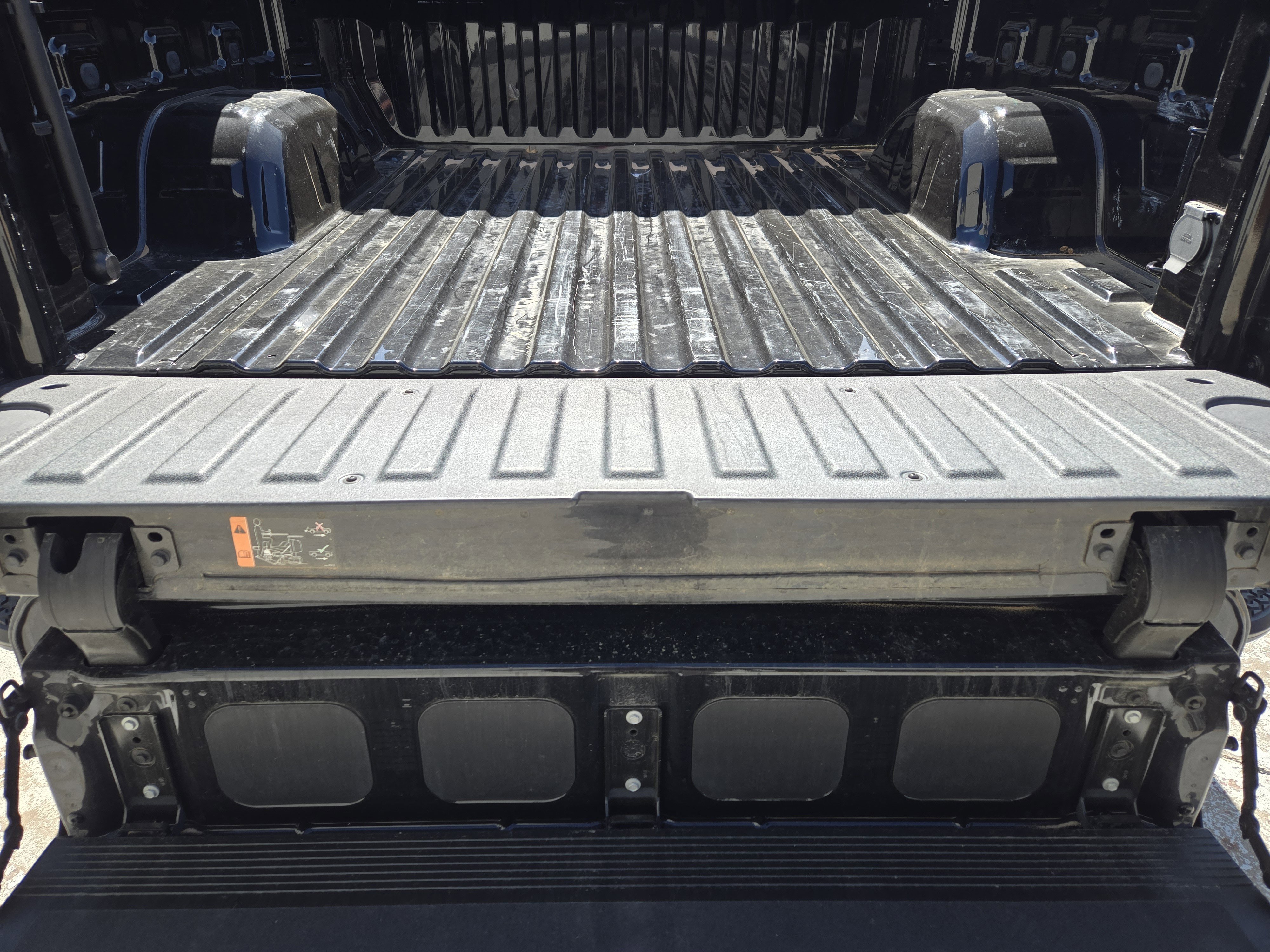 Used 2024 GMC Sierra 1500 SLT image 35