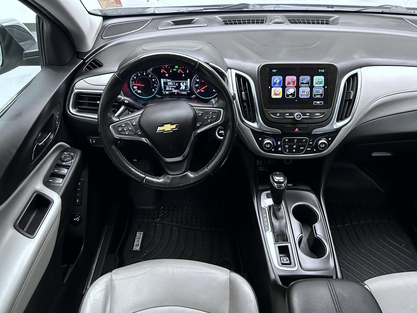 Used 2018 Chevrolet Equinox Premier AWD/4WD image 14