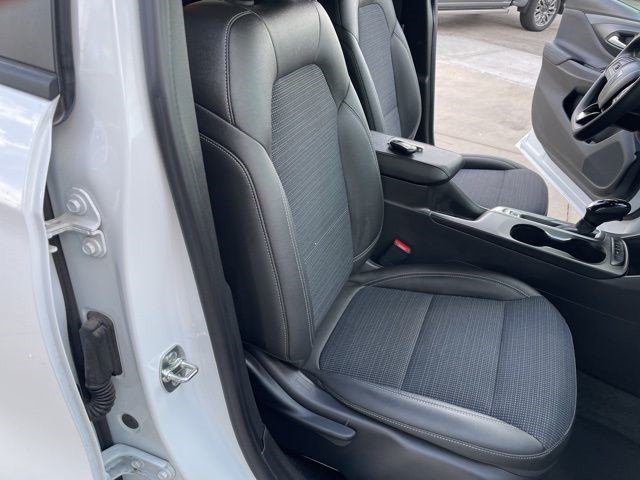 Certified 2025 Buick Envista Preferred w/ Advanced Safety Package FWD image 21