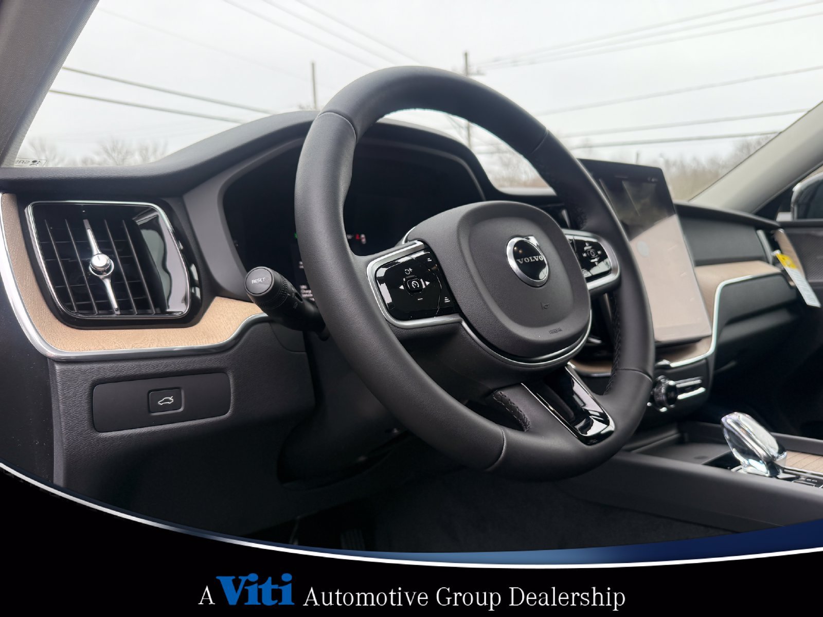 Used 2026 Volvo XC60 B5 Plus w/ Protection Package Premier AWD/4WD image 12