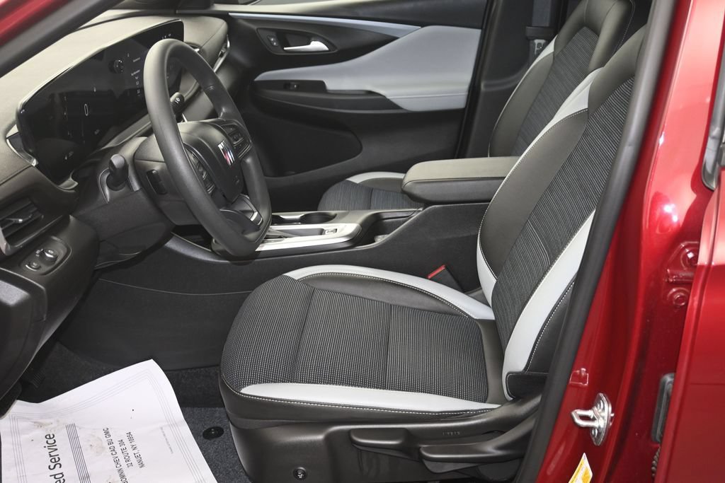 Certified 2024 Buick Envista Preferred w/ Advanced Safety Package FWD image 10