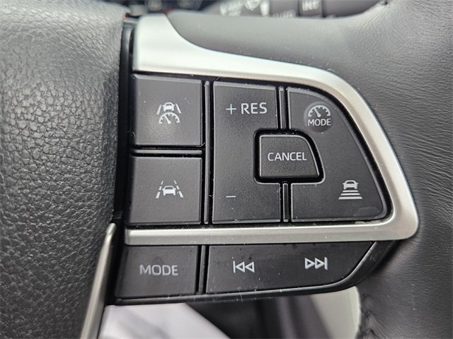 Used 2024 Toyota Grand Highlander Limited image 23