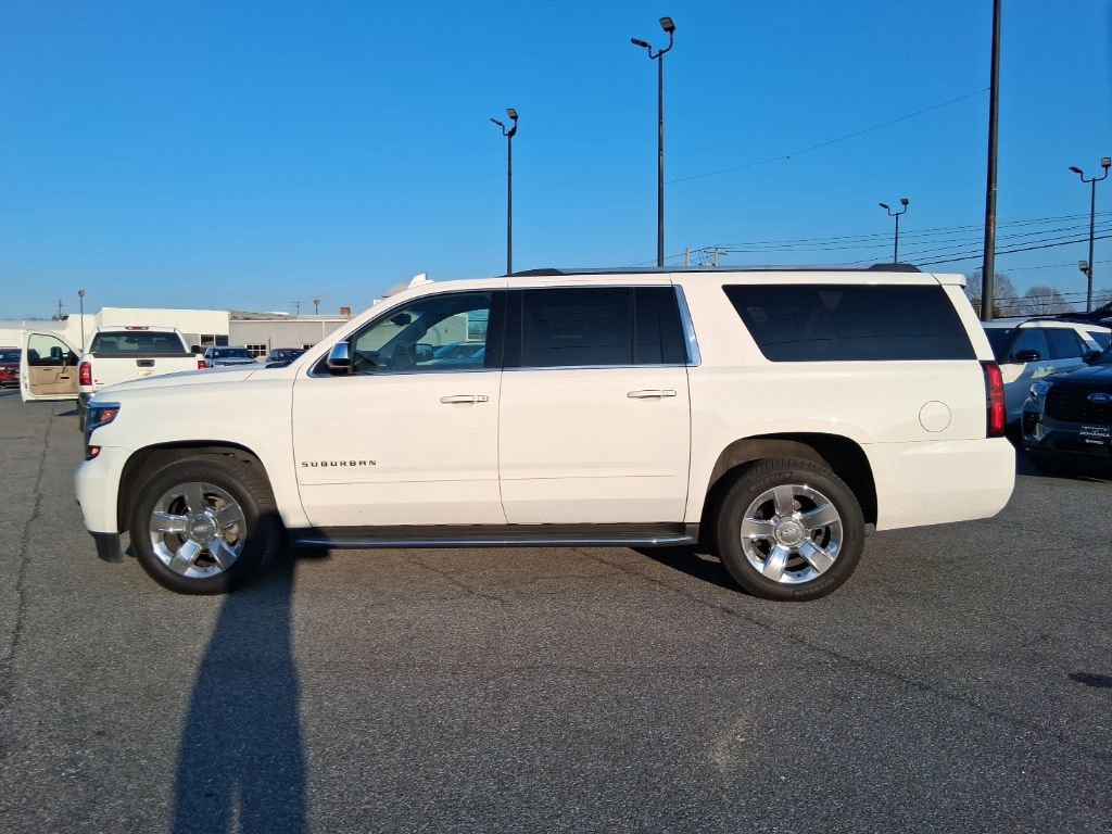 Used 2018 Chevrolet Suburban Premier image 8