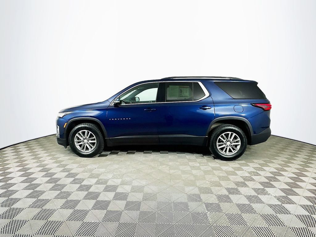 Used 2023 Chevrolet Traverse LT image 6