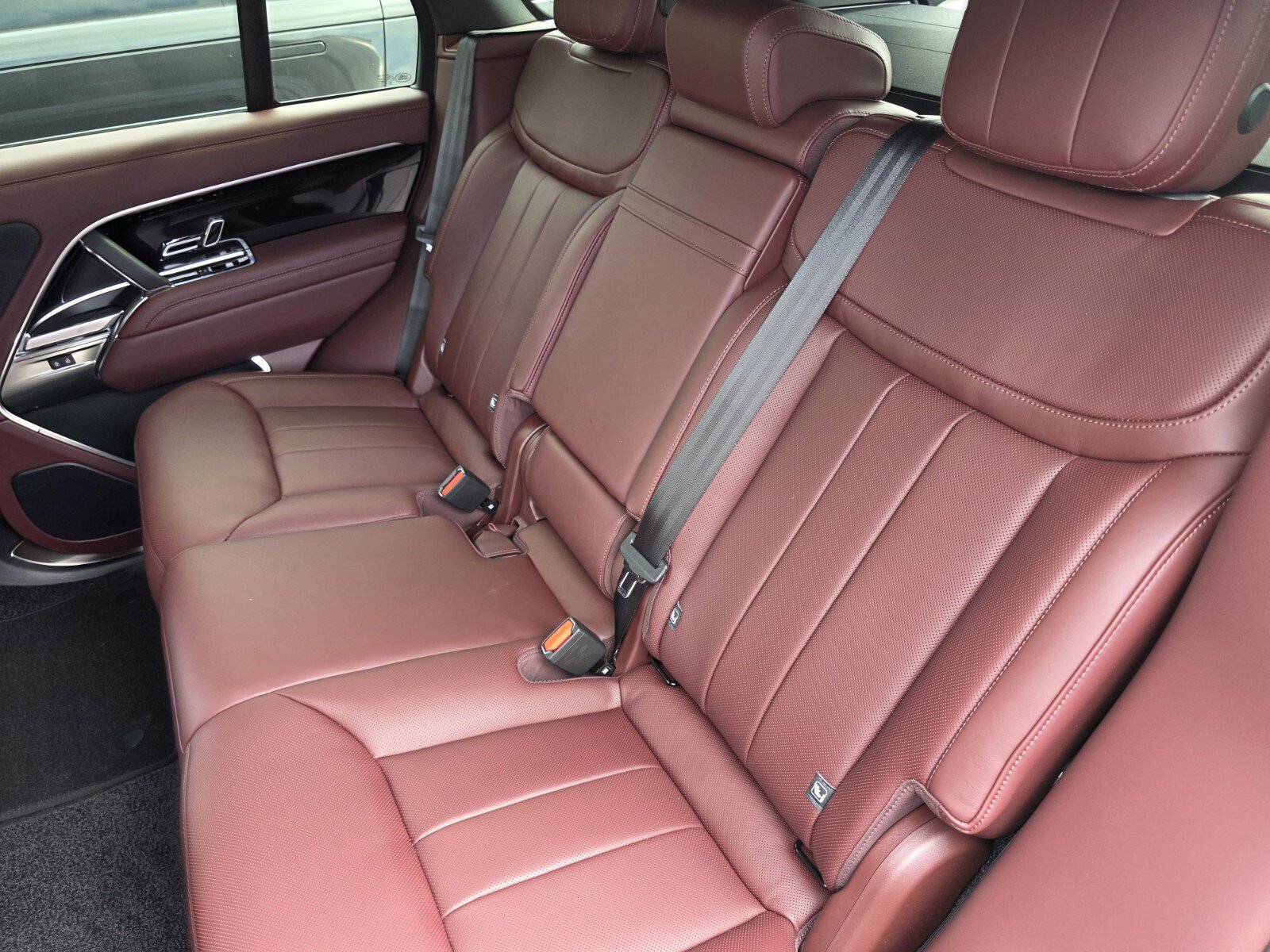New 2026 Land Rover Range Rover SE AWD/4WD image 15