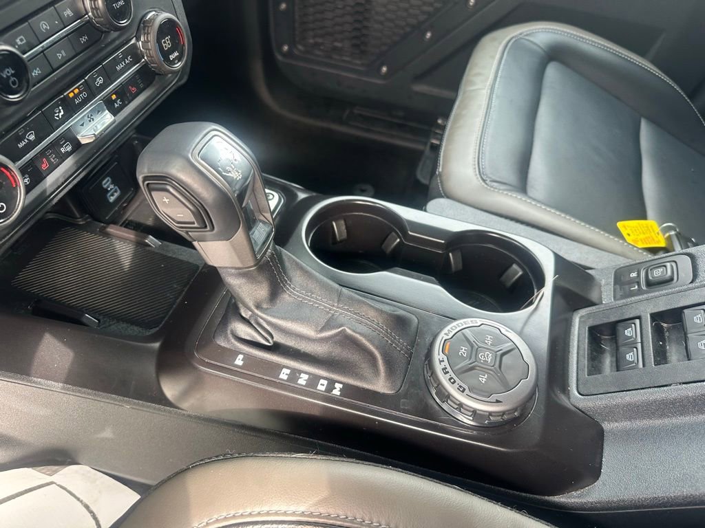Used 2025 Ford Bronco Outer Banks image 18