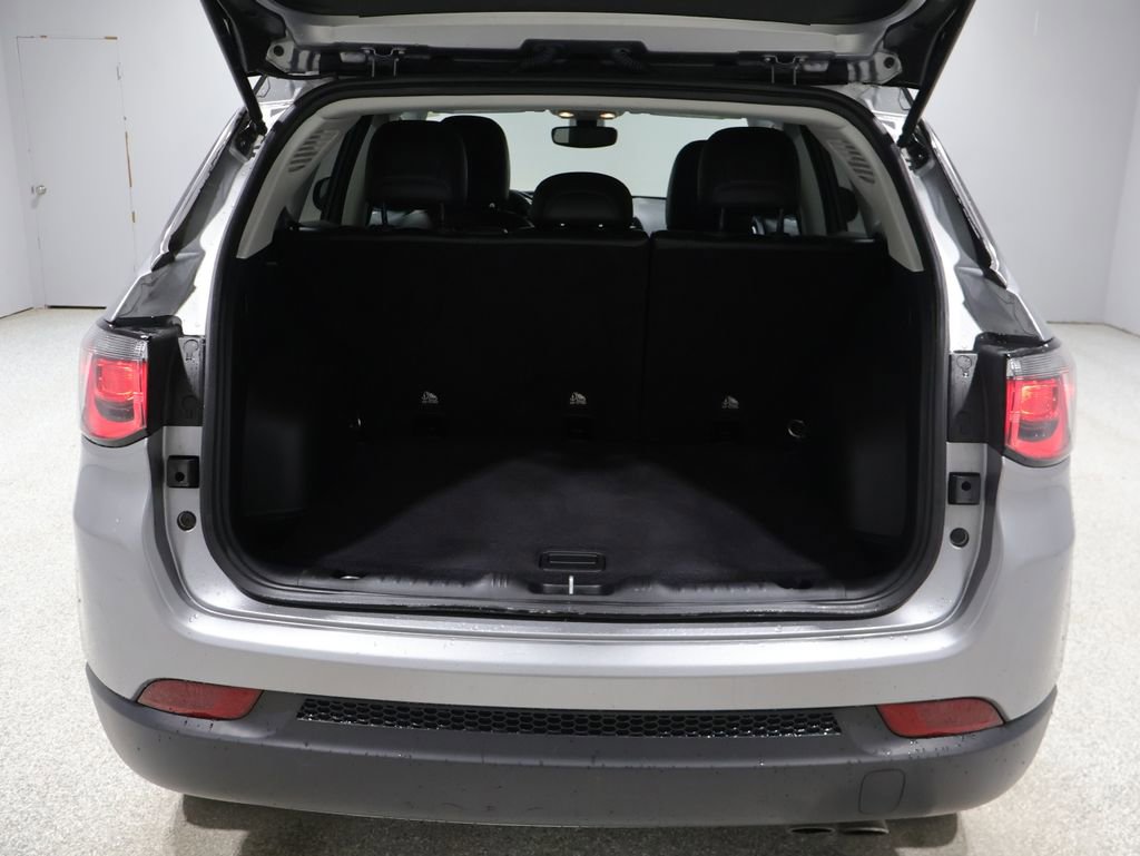 Used 2020 Jeep Compass Limited image 19