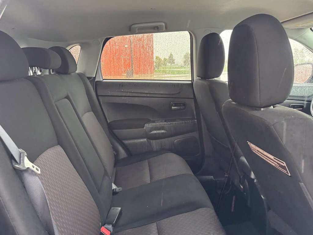 Used 2017 Mitsubishi Outlander Sport ES FWD image 26
