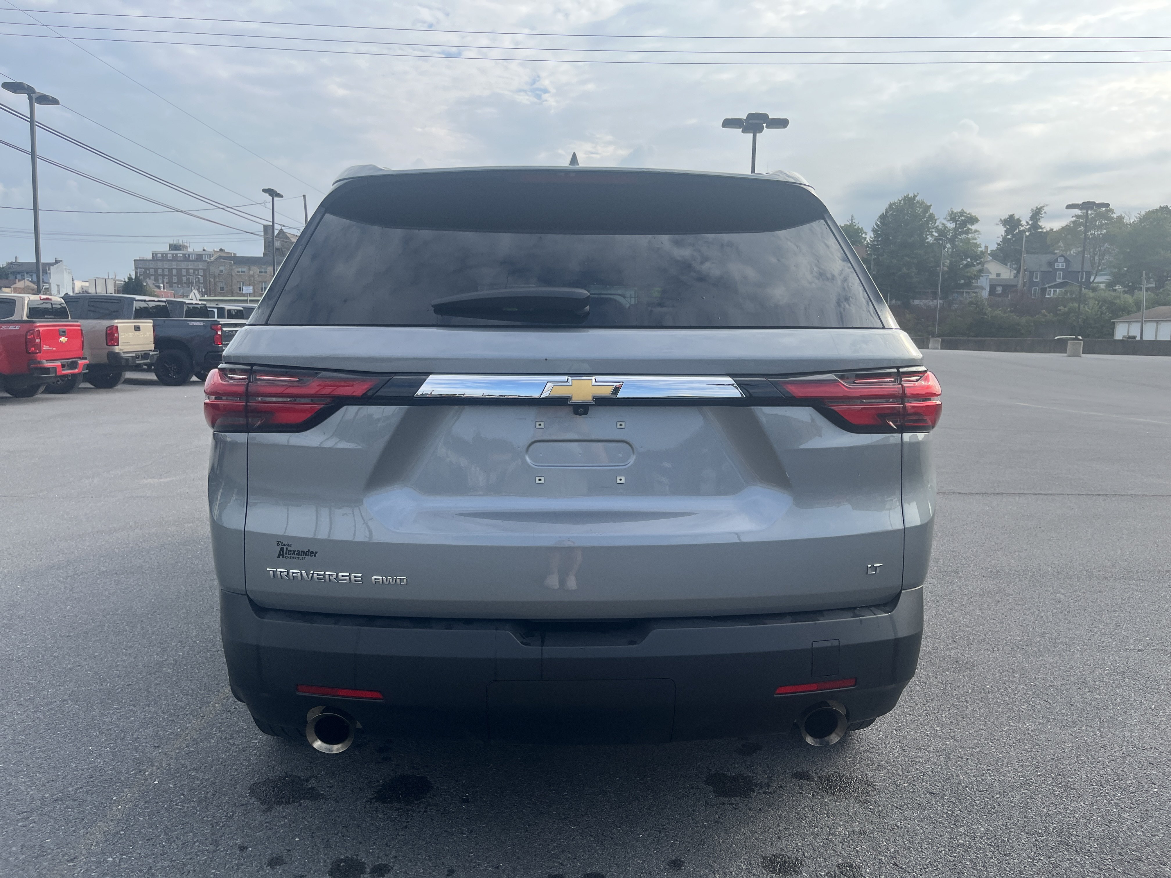 Used 2023 Chevrolet Traverse LT w/ LPO, Floor Liner Package AWD/4WD image 10
