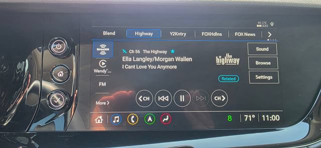Used 2023 Buick Envision Avenir AWD/4WD image 21